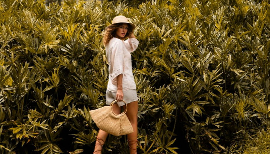 Best Outfits With Shorts for Casual & Beach Days